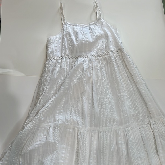 Place Sleeveless white dress - Picture 3 of 4